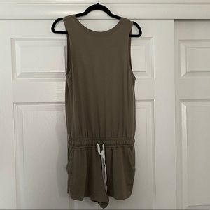 Aritzia Wilfred free Taupe Romper size small